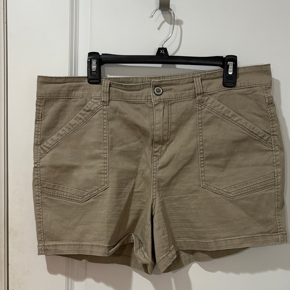 Casual Tan Cargo Shorts for Women